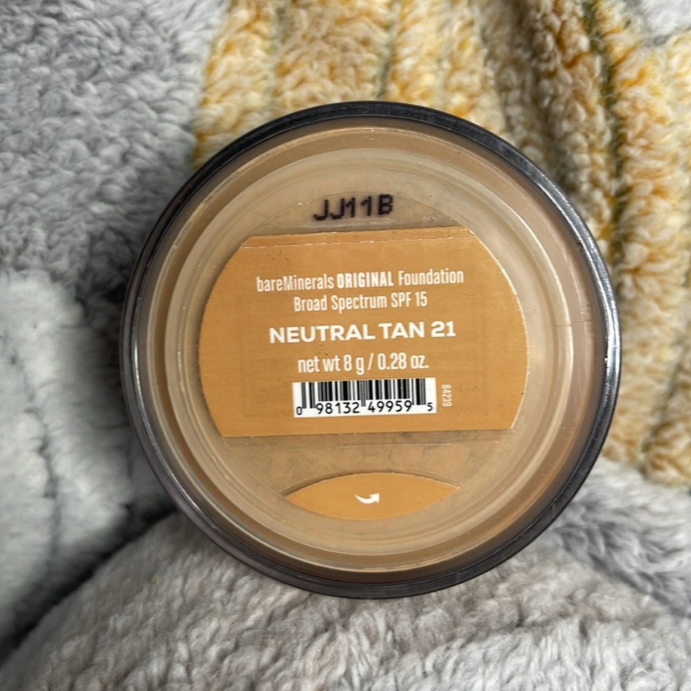 Brand new BareMinerals ORIGINAL foundation Broad Spectrum SPF 15 Neutral Tan 21